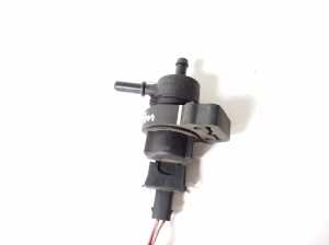 Mercedes Benz R-Class 251 (2006–2017) Magnetventil A2124702793