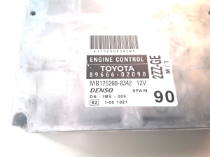 TOYOTA Corolla (2001–2007) Engine control unit 8966602090 - 2