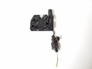 AUDI A3 8V (2012–2020) Hood latch 8V0823509 - 2