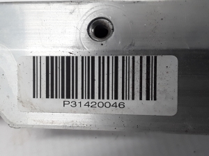 VOLVO V90 (2016–2026) Veel üks külgriba detail 31420046 - 2