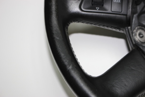  Steering wheel 