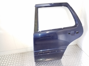  Rear side doors 