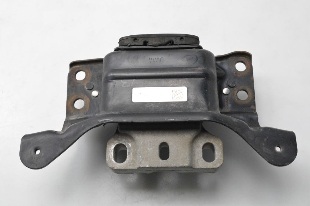 Volkswagen Golf VII (2012–2026) Mootoripadi 5Q0199555R Volkswagen Golf VII (2012–2026) Mootoripadi 5Q0199555R