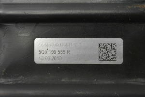 Volkswagen Golf VII (2012–2026) Mootoripadi 5Q0199555R - 3