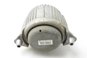 Mercedes Benz E-Class W212 (2009–2015) Engine mount A2122401417 - 3