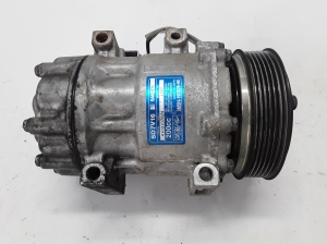  Air conditioner compressor 