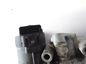  EGR valve 