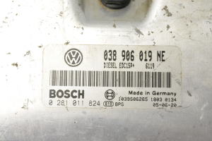 Volkswagen Bora (1998–2005) Engine control unit 038906019 - 4