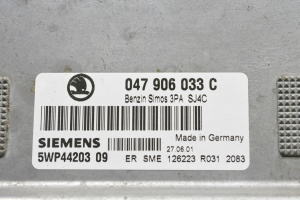 Skoda Fabia MK 1 (1999–2008) Motorsteuergerät 047906033C - 3