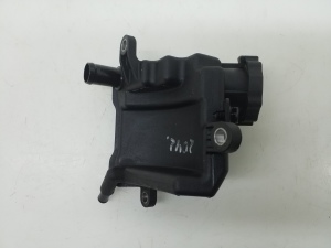 Mercedes Benz E-Class W212 (2009–2015) Roolivõimendi pumba paak A0004602283 - 3