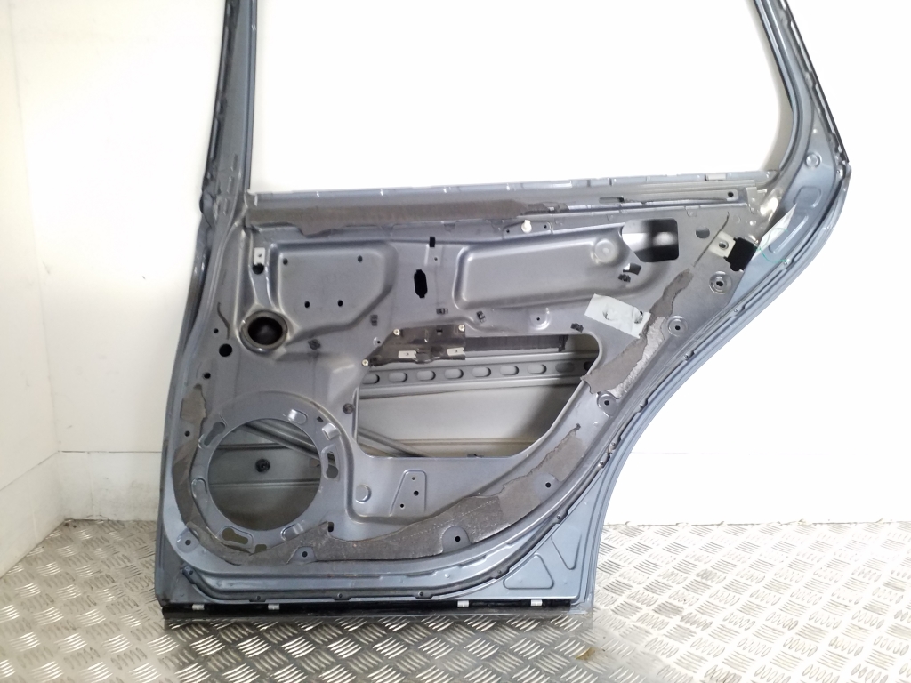 MERCEDES-BENZ E-Class W211/S211 (2002-2009) Right Side Sliding Door 20380760