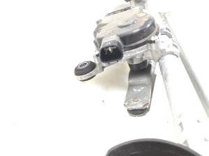  Windshield wiper mechanism and its details 