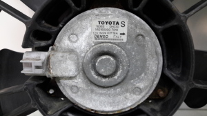TOYOTA Avensis T25 (2003–2008) Dzesēšanas ventilators un tā daļas 167110H050 - 2