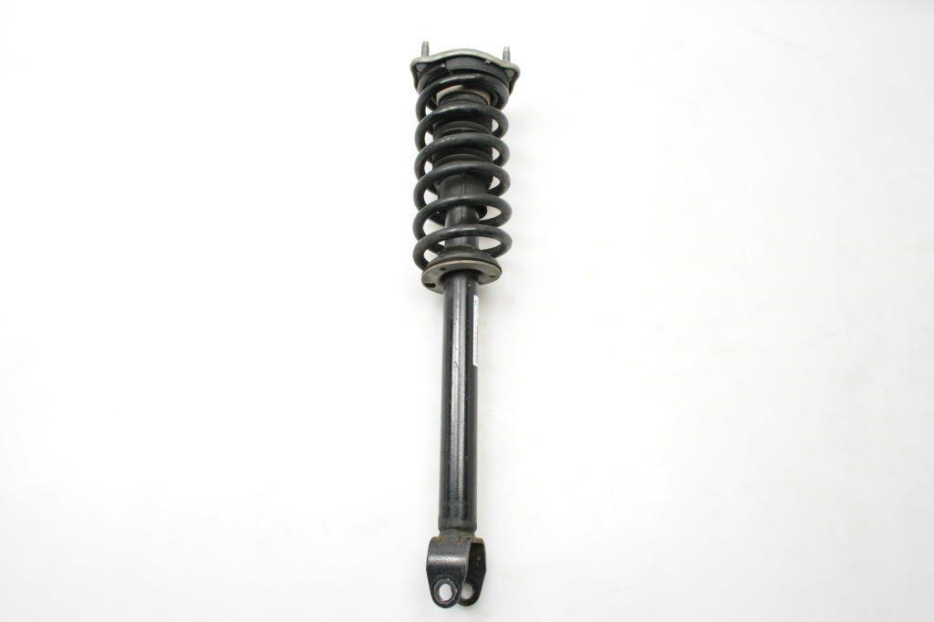 Mercedes Benz C-Class 205 (2014–2021) Stoßdämpfer hinten a2053200513 Mercedes Benz C-Class 205 (2014–2021) Stoßdämpfer hinten a2053200513