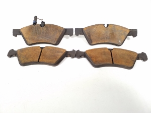   Brake pads front 