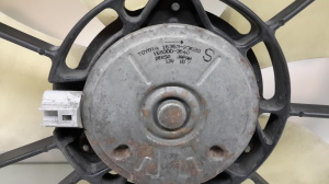 TOYOTA Corola Verso E12 (2001–2004) Kühlerlüfter und seine Teile 167110D060 - 5