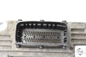 FIAT Punto (2005–2018) Calculateur moteur 51784956 - 3