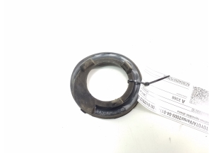 TOYOTA Verso (2009–2017) Rear spring support 482570D010 - 2