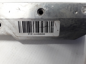 VOLVO XC90 (2015–2024) Vēl viena priekšējā bufera sijas detaļa 31448888 - 2