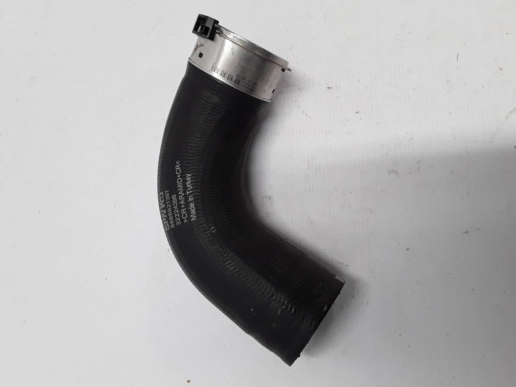 Used Volvo Xc40 Intercooler Hose 32224398