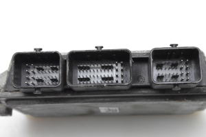 RENAULT Clio III (2005–2012) Mootori juhtplokk 8200783095 - 4