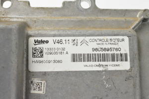 Peugeot 208 (2012–2019) Motorsteuergerät 9805895780 - 2