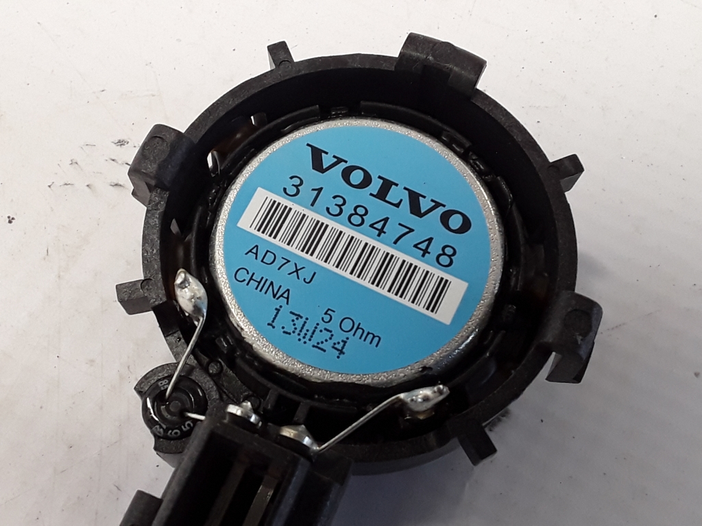 VOLVO XC60 1 generation (2008-2017) Haut-parleur sonore de porte arrière droite 31384748 22382475
