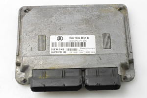 Calculateur moteur - 047906033C
