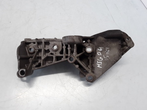 RENAULT Megane II (2002–2009) Lichtmaschinenhalter 8200072727 - 3