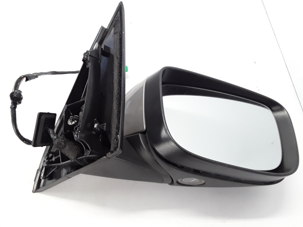 Used VOLVO XC60 Side mirror and its details 31352114