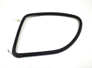 Mercedes Benz GL-Class 164 (2006–2012) Dichtung Seitenscheibe hinten A1646701439 - 3
