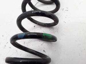 RENAULT Kadjar (2015–2026) Rear spring 550204EA3B - 2