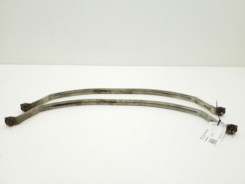 Mercedes Benz GL-Class 164 (2006–2012) Kütusepaagi hoidik A1644700040 Mercedes Benz GL-Class 164 (2006–2012) Kütusepaagi hoidik A1644700040