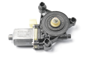 AUDI A3 8V (2012–2020) Front door window regulator motor 5Q0959801E - 3