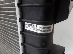 RENAULT Fluence (2009–2017) Jahutusradiaator 214100068R - 2