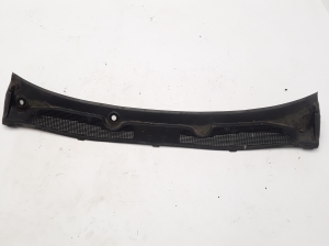   Wiper cowl trim panel  - 668110020R 