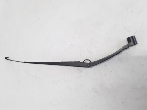  Windshield wiper blade 