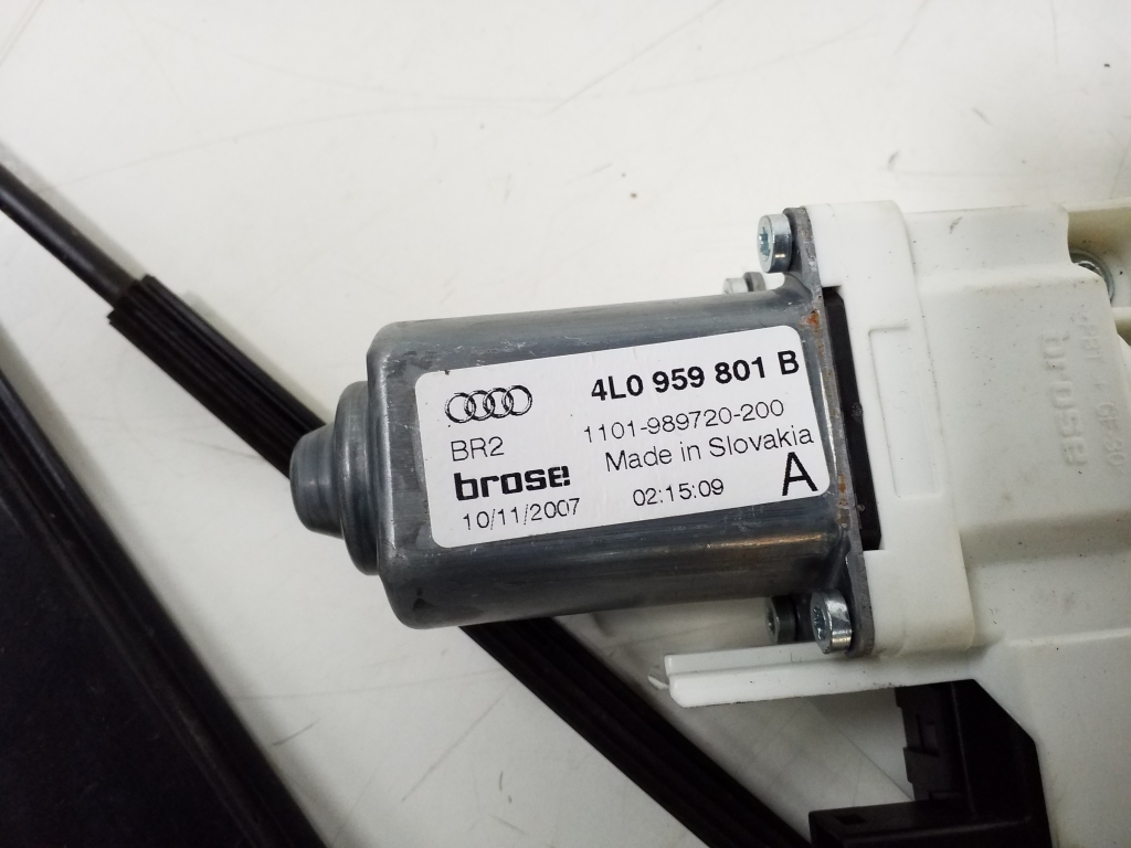 AUDI Q7 4L (2005-2015) Priekšējo kreiso durvju logu pacēlājs 4L0837461A 21887075