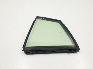  Rear door quarter glass  - 6812447030 