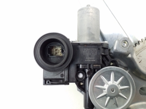 TOYOTA Prius W50 (2015–2020) Rear side door window regulator and its parts - 3