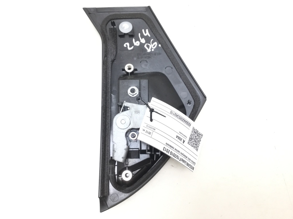 NISSAN Juke YF15 (2010-2020) Наружная ручка задней правой двери 25111455