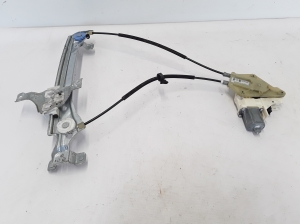   Rear side door window regulator  - 827210016R 