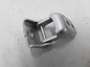 RENAULT Fluence (2009–2017) Front door lower hinge 804200003 - 2