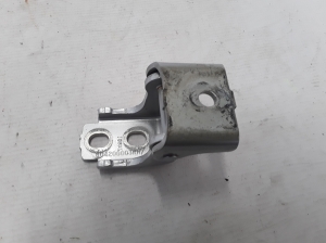 Charnière inférieure de porte avant - 804200003