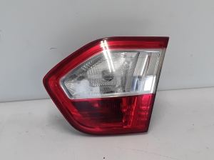   Tail light on trunk lid  - 265500038R 
