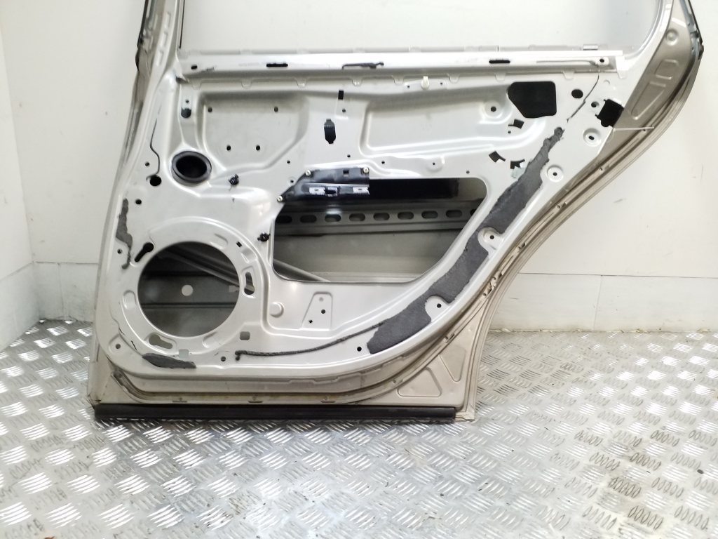 MERCEDES-BENZ E-Class W211/S211 (2002-2009) Right Side Sliding Door 20381437