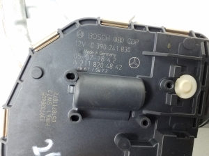  Windshield wiper mechanism and its details 