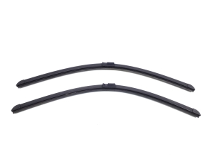  Windshield wiper blades 