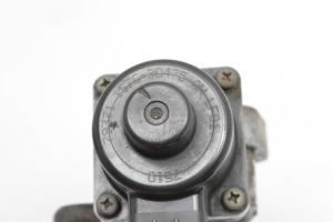  EGR valve 