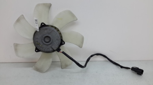 TOYOTA Corola Verso R1 (2004–2009) Kühlerlüftermotor - 2